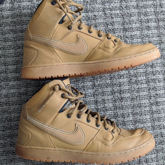 Nike Shoes - Nike Air Force